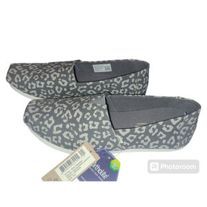 Women's TOMS Alpargata Shoes Size 8.5 Grey Leopard Print
